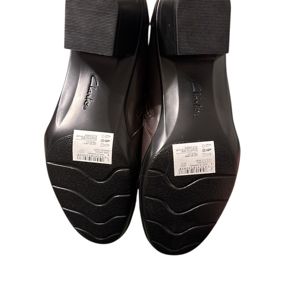 Clarks Emslie Warren Slip On Booties Loafers Heels Button Brown Leather Size 9 N - Picture 4 of 4